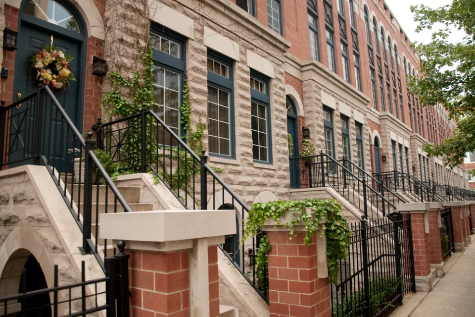 Row of brick townhomes in Chicago